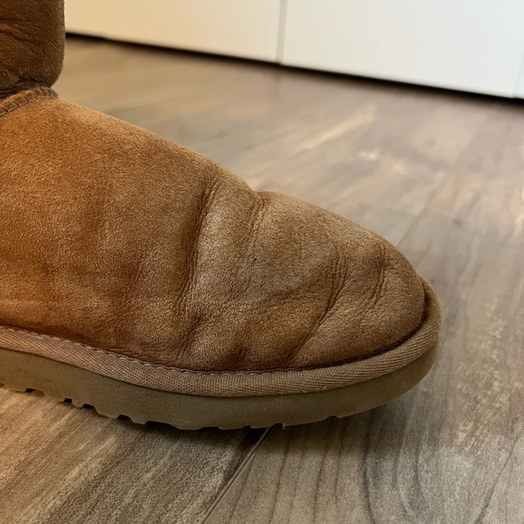 UGG Bailey Button Triple Button - Picture 7 of 11